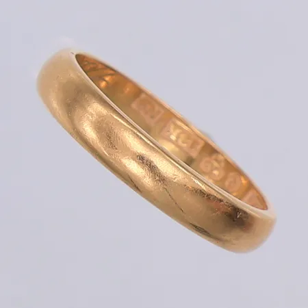Ring slät, stl 17½, Linde guld år 1963, gravyr, 18K Vikt: 4,1 g