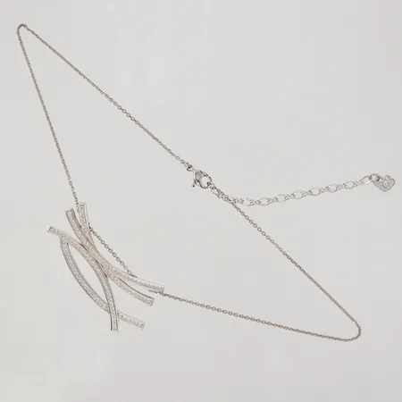 Collier, Swarovski Broken infinity, 44cm, länkbredd 1,5mm, hänge ca 26,5x54mm, vita stenar, limrester på 5 stenar, vitmetall, originaletui.
