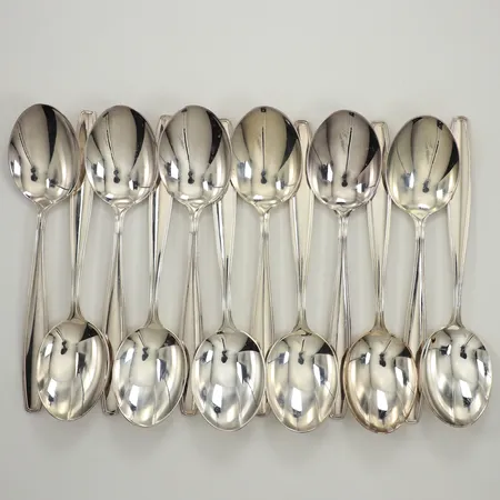 Tolv bordsskedar, längd 17,5cm, modell Parad, GAB, silver Vikt: 550,4 g