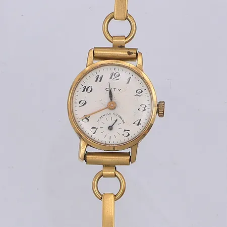 Damur City, manuellt, Ø21mm, gravyr, 18K, armband i doublé, 17,5cm Vikt: 0 g