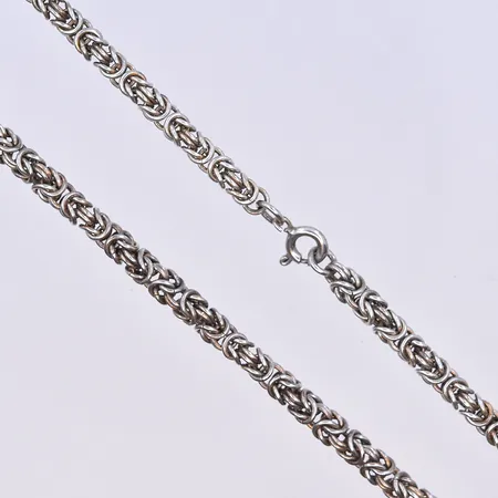 Kedja, längd 44,5 cm, bredd 4 mm, silver 925/1000. Vikt: 27,8 g