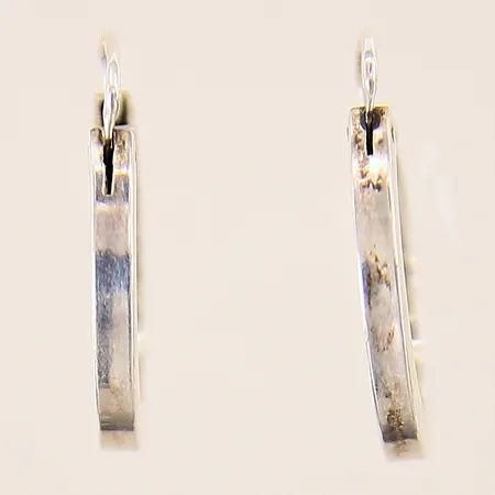 Ett par örhängen, Ø15mm, silver 835/1000 Vikt: 1,8 g