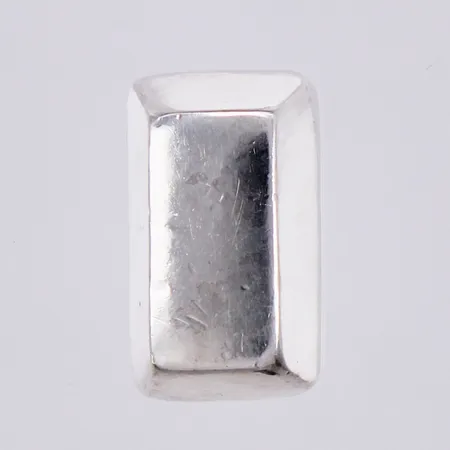 Tacka ca 2,5x1,5cm, stämplad KMW, 999/1000, silver Vikt: 31,8 g