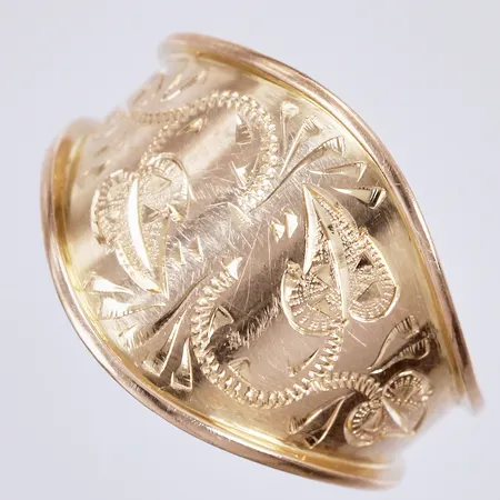 Gotlandsring, Swenson Juvelerare Ab Ernst 1989, stl: 17 ½, bredd ca 3-14mm, 18K Vikt: 3,1 g