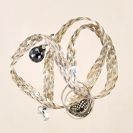 Diverse silversmycken, stenar, skeva/buckliga, defekta, silver 830-925/1000 Vikt: 18,5 g