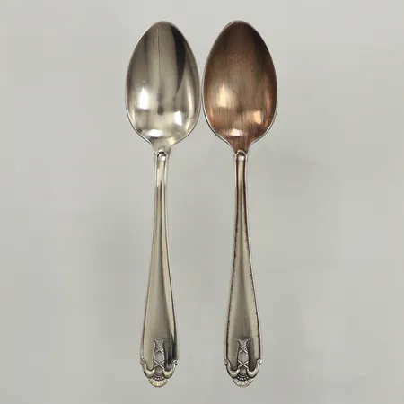 Två kaffeskedar, modell Vasa, längd 12cm, GAB, år 1998, 830/1000 silver  Vikt: 28,7 g