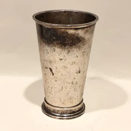 Pokal, höjd 16cm, bucklig, Markströms Guldsmeds Ab K G, år 1963, silver  Vikt: 207,7 g
