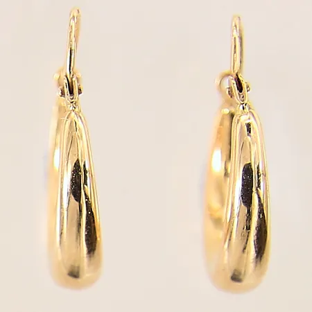 Ett par örhängen creoler, Ø11,5mm, bredd: 2,3-3,8mm, 18K  Vikt: 1,6 g