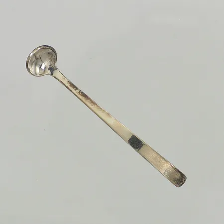 Saltsked, längd 5cm, WAKO, 970/1000 silver  Vikt: 1,9 g