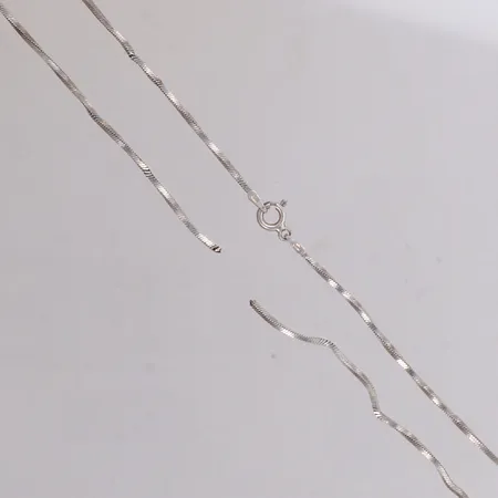 Diverse silver, defekt, silver 925/1000 Vikt: 6,6 g