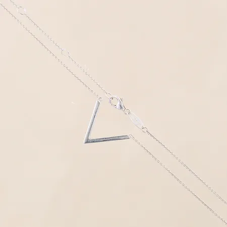 Collier med integrerat hänge med vita stenar, längd 40,5-45,5cm, bredd 1-18mm, Thomas Sabo, silver 925/1000 Vikt: 2,7 g