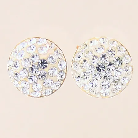 Ett par örhängen med vita stenar, Ø9mm, silver 925/1000 Vikt: 1,2 g