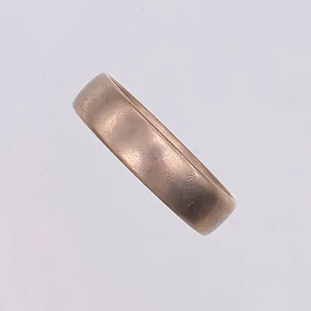 Ring, slät, stl 21, vitguld, Schalin, gravyr, omrodinering behövs, 18K Vikt: 8 g