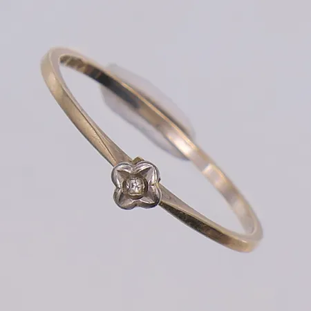 Ring, diamant ca 0,005ct, stl 18¼, vitguld, Curmark, 18K Vikt: 1,3 g