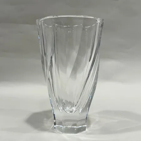 Vas, Residence, Olle Alberius för Orrefors, höjd 21cm, bredd 12cm, numrerad DA4570-22 Skickas med postpaket.