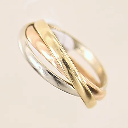 Ring, tredelad, stl 16, bredd 3-6mm, delvis vitguld, rödguld samt gulguld, 18K  Vikt: 3,2 g