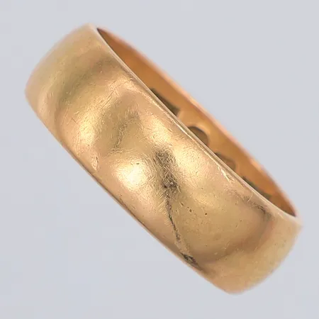 Ring, två ihopsatta, stl 18, gravyr, 18K Vikt: 7,1 g