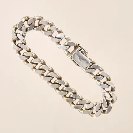 Armband Pansar, längd 17,5cm, bredd 10mm, glapp i låset, silver 835/1000 Vikt: 38,3 g