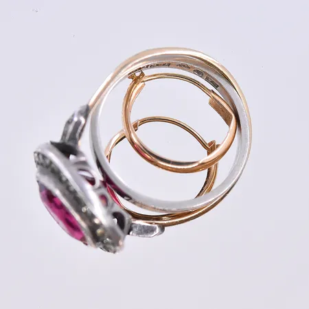 Diverse guld, 18K. Vikt: 5,3 g