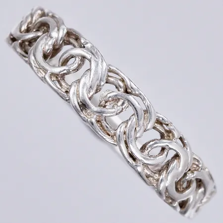 Ring Bismarck, stl: 17½, bredd ca 2-4mm, 925/1000 silver Vikt: 1,3 g