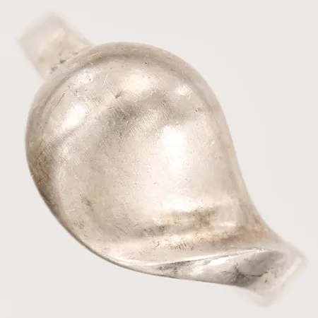 Ring, GHA, stl: 18¼, bredd: 3 - 12 mm, 925/1000 silver Vikt: 5,6 g