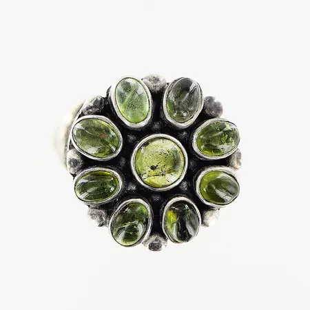 Ring 18½, bredd 4-21mm, gröna stenar,  Vikt: 16,5 g