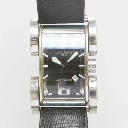 Herrur Locman Latin Lover, stål, automatisk, 41/30mm, R.500, snr: 4520, repigt glas, datum, rörliga bandhorn, slitet läderband, bygelspänne, inga tillbehör.