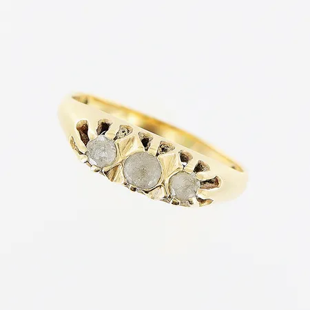 Ring, vita stenar, stl 17½, slitage på stenar, 18K Vikt: 3,8 g