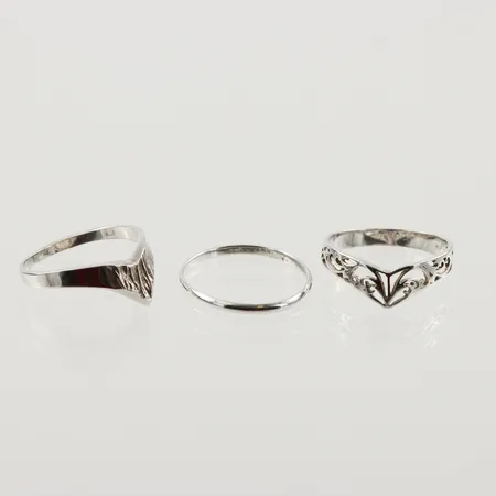 Ringar 3st, stl ca 17¼-17½mm, silver  Vikt: 3,6 g