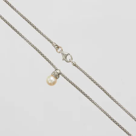 Collier, 46,2cm, odlad sötvattenpärla samt diamanter 3 x ca: 0,005ct, vitguld, 14K Vikt: 4,9 g