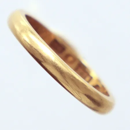 Ring, Ø16¾, gravyr, 18K Vikt: 3,4 g