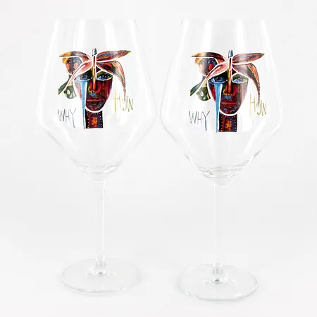 Två vinglas, Butterfly Messenger IV, Carolina Gynning, höjd ca 24,5cm, ca 75cl, originalkartonger  Skickas med paket.