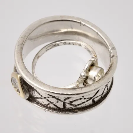 Diverse defekt silver, 830-925/1000, vikt 5,29g.