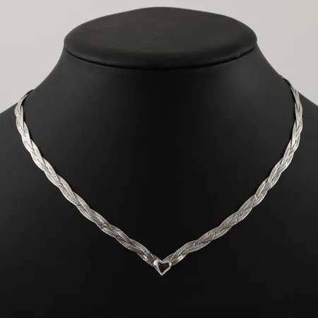 Collier flätat, längd ca 42cm, bredd ca 4,5mm, silver Vikt: 9,4 g