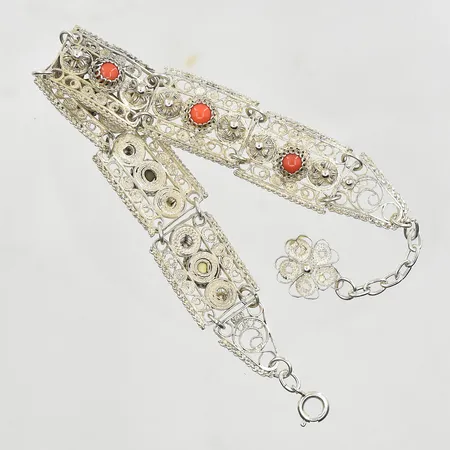 Armband med stenar, längd 19-21½ cm, bredd 16 mm, halvstel modell, silver. Vikt: 21,7 g