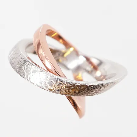 Ring,stl 17½, bredd: 5-18mm, roséförgyllt silver 925/1000 Vikt: 12,4 g