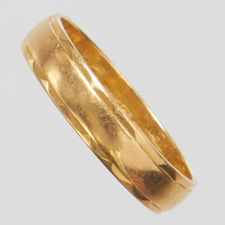Ring, stl: 16½, gravyr, 18K  Vikt: 2,3 g