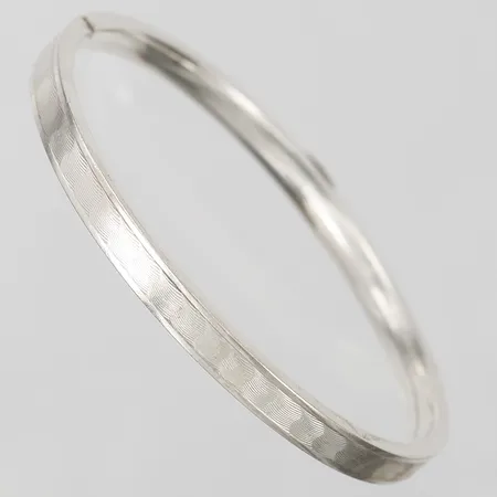 Stel armring, öppningsbar, innermått: 55 x 61 mm, bredd: 5 mm, 830/1000 silver. Vikt: 11 g