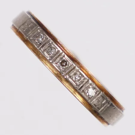 Ring, diamanter 5xca0,01ct, rött och vitguldsdetaljer, stl 18¾, bredd 3,9mm, Khazzoum Guldsmdeja AB, år 1974, sliten, 18K Vikt: 3,2 g