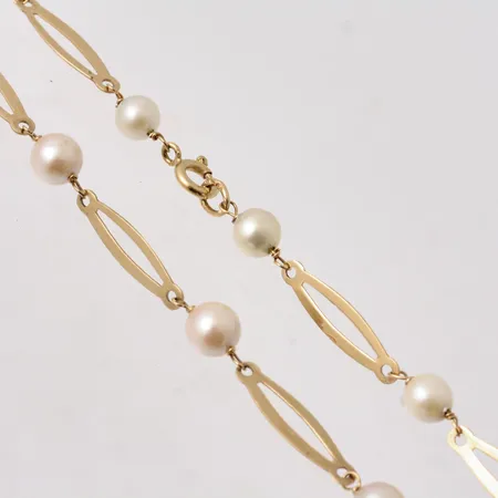 Collier med pärlor i 18K guld, 43,5cm, bredd 4,8-6,4mm, 15st odlade pärlor, mått Ø6,4mm, vikt 9,82g.