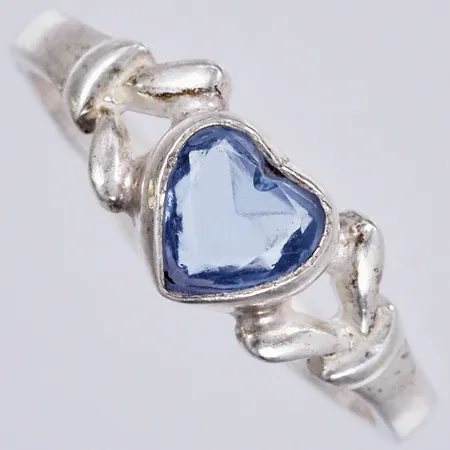 Ring med sten, stl_13 ¾, bredd ca 1-5mm, 835/1000 silver Vikt: 0,9 g