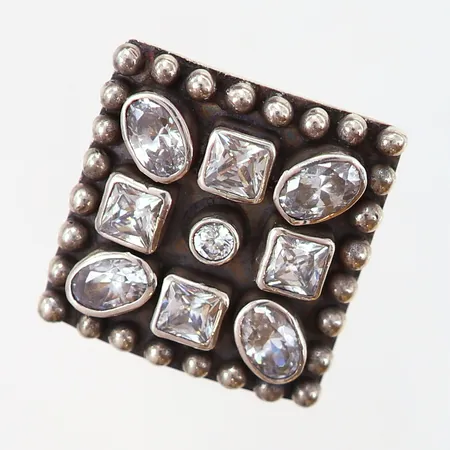 Ring med vita stenar, Moment, stl 16, bredd: 7-22mm, silver 925/1000 Vikt: 15,5 g