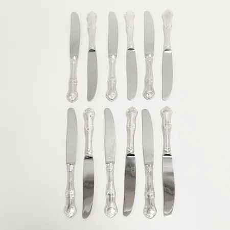 12 Smörgåsknivar, 17,3cm, blad i stål, silver 830 Vikt: 350,3 g