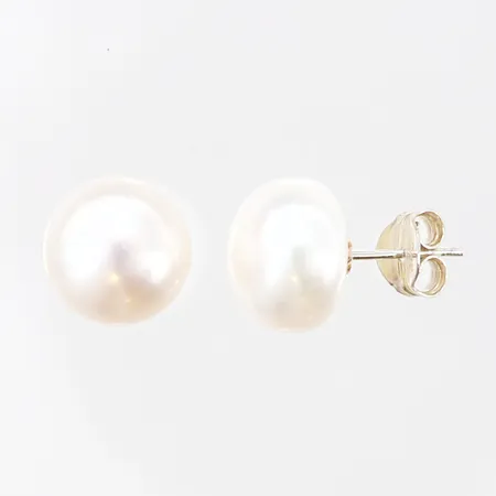 Ett par örhängen med odlade pärlor, Ø11,5mm, silver 925/1000 Vikt: 3,7 g