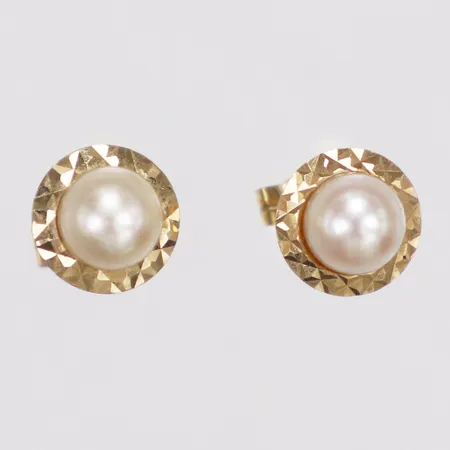 Ett par örhängen, odlade pärlor, Ø7,5mm, 18K Vikt: 1,1 g