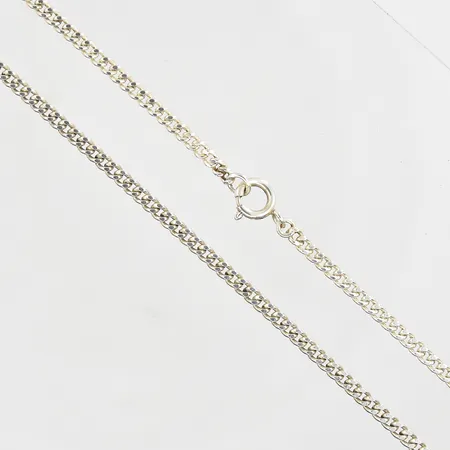 Kedja Pansar, längd 65½ cm, bredd 3 mm, silver. Vikt: 12,3 g