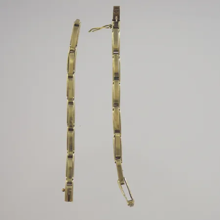 Armband, defekt (765) 18K Vikt: 5,8 g