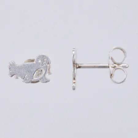 Ett par örhängen ca 7x5mm, 925/1000 silver Vikt: 0,7 g