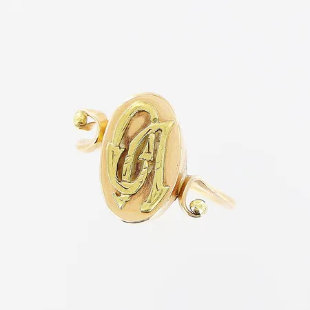 Ring, monogram, stl 16¼, bredd 1-14mm, skev skena, 14K Vikt: 1,9 g