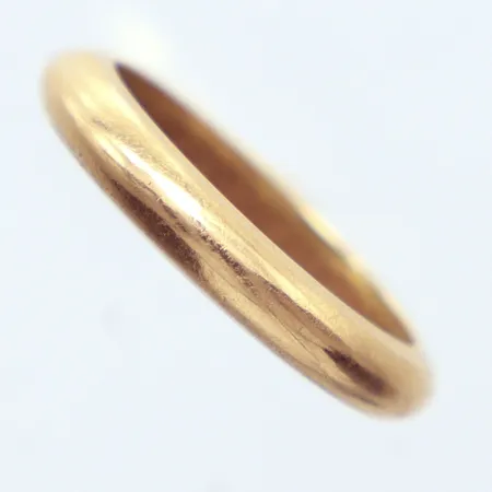 Ring, Ø16½, gravyr, 18K Vikt: 4,6 g